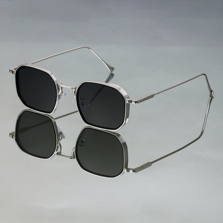 Dame moteriktig solbrille med stilfull, firkantet ramme og UV-beskyttelse Luvikno