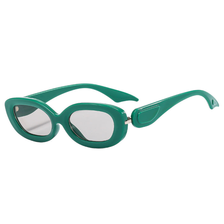 Dame moteriktig solbrille med stilfull buet ramme Luvikno