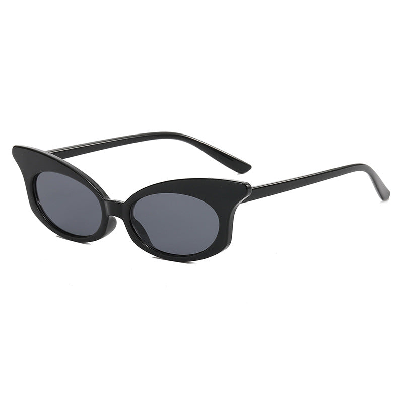 Dame Cat-Eye solbriller med gjennomsiktig ramme og UV-beskyttelse Luvikno