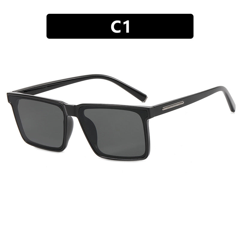 Dame kvadratisk solbrille med moderne, robust plastisk ramme Luvikno