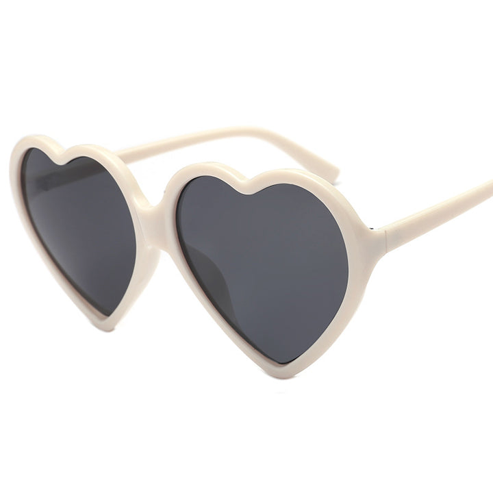 Dame hjerteformet solbrille med stilige rammer Luvikno