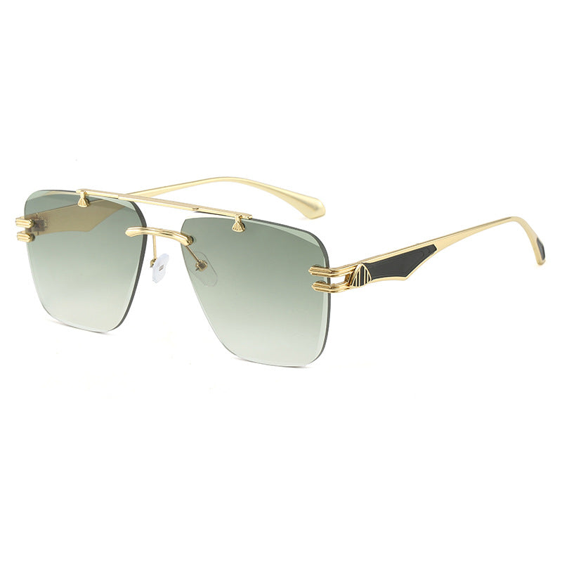 Dame Designer-solbrille i ekstravagant ramme Luvikno