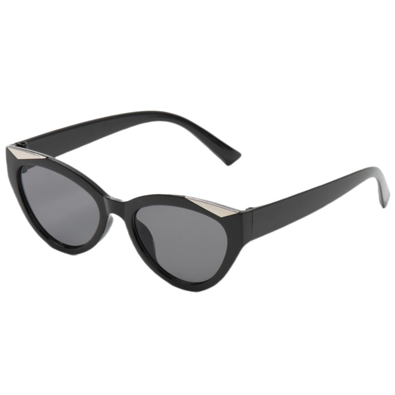 Dame elegant Cat-Eye solbriller med luksuriøse detaljer Luvikno