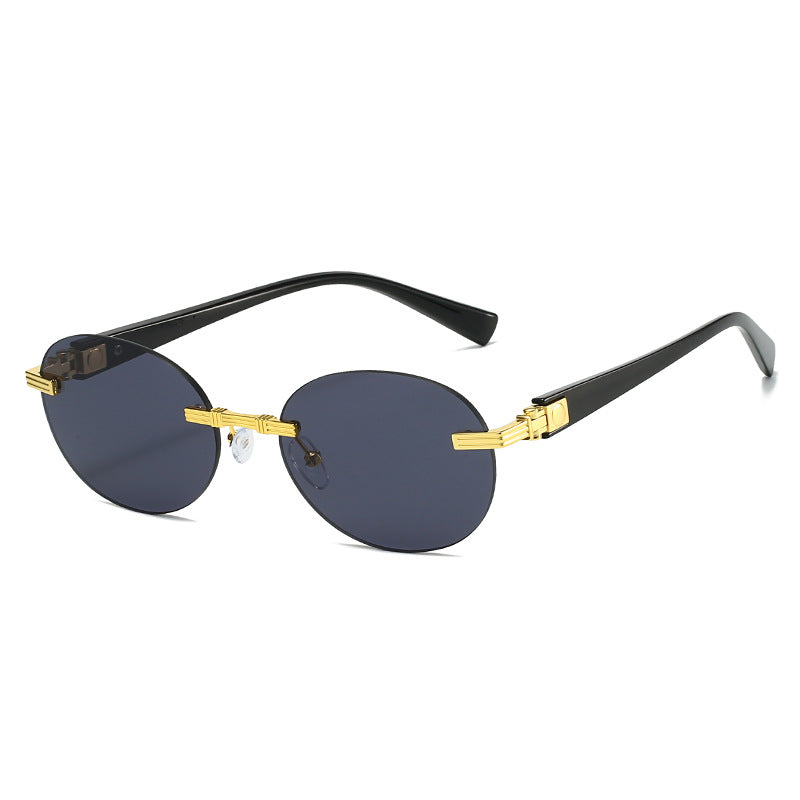 Dame motefull solbrille med gjennomsiktig ramme og fleksibel nesestøtte Luvikno