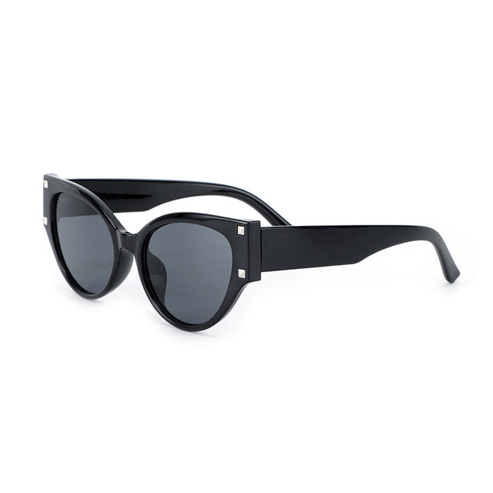 Dame trendy Cat-Eye solbriller med glamorøse aksenter Luvikno