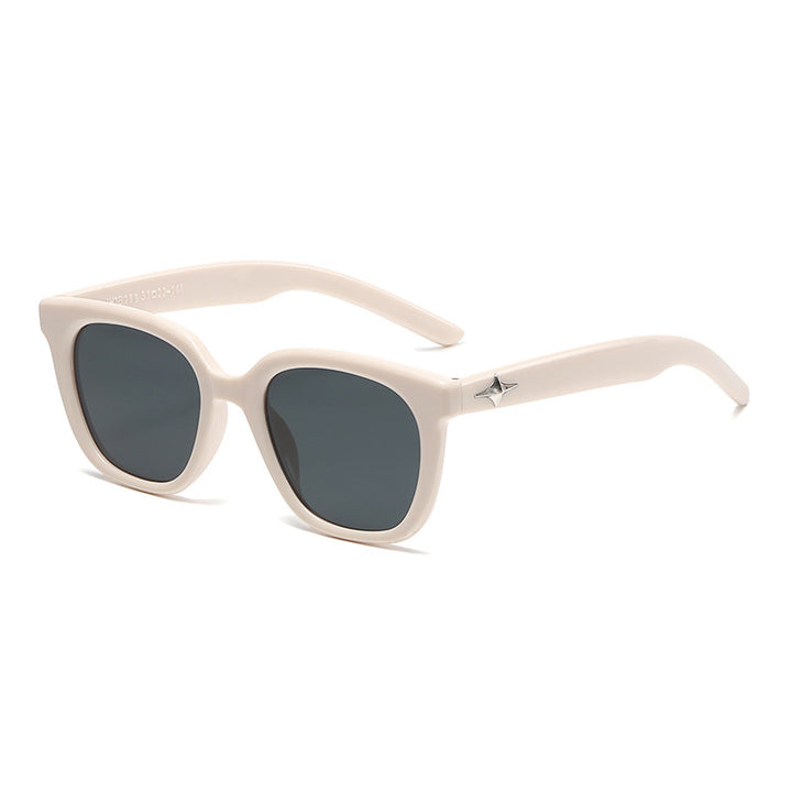 Dame moderne firkantet solbrille med stilfull ramme Luvikno