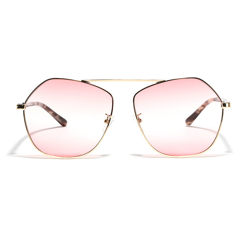 Dame geometrisk solbrille med luksuriøs metallramme Luvikno