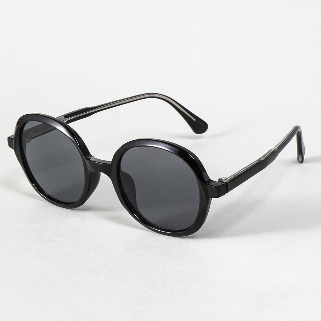 Dame moteriktig solbrille med robust og stilige rammer Luvikno