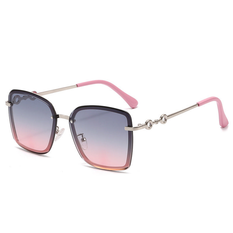 Dame kvadratisk solbrille med speilglass og elegant detalj Luvikno