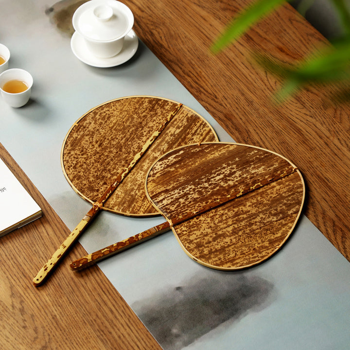 Damer tradisjonell bambusvifte Luvikno