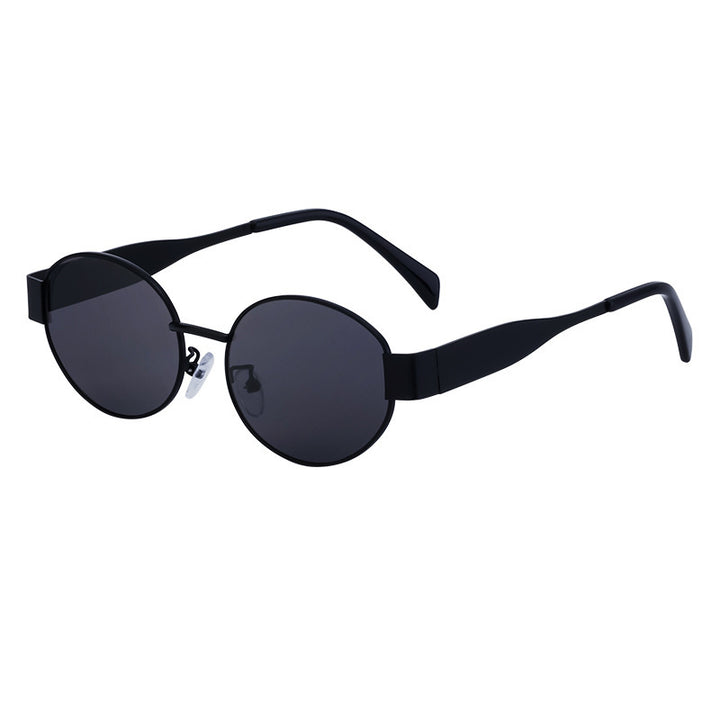 Dame moteriktig solbrille i elegant oval design Luvikno