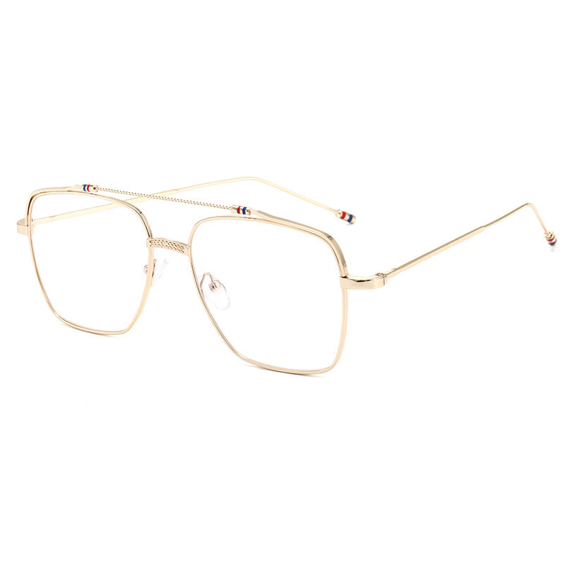 Dame moteriktig buet brille med smal metallramme Luvikno