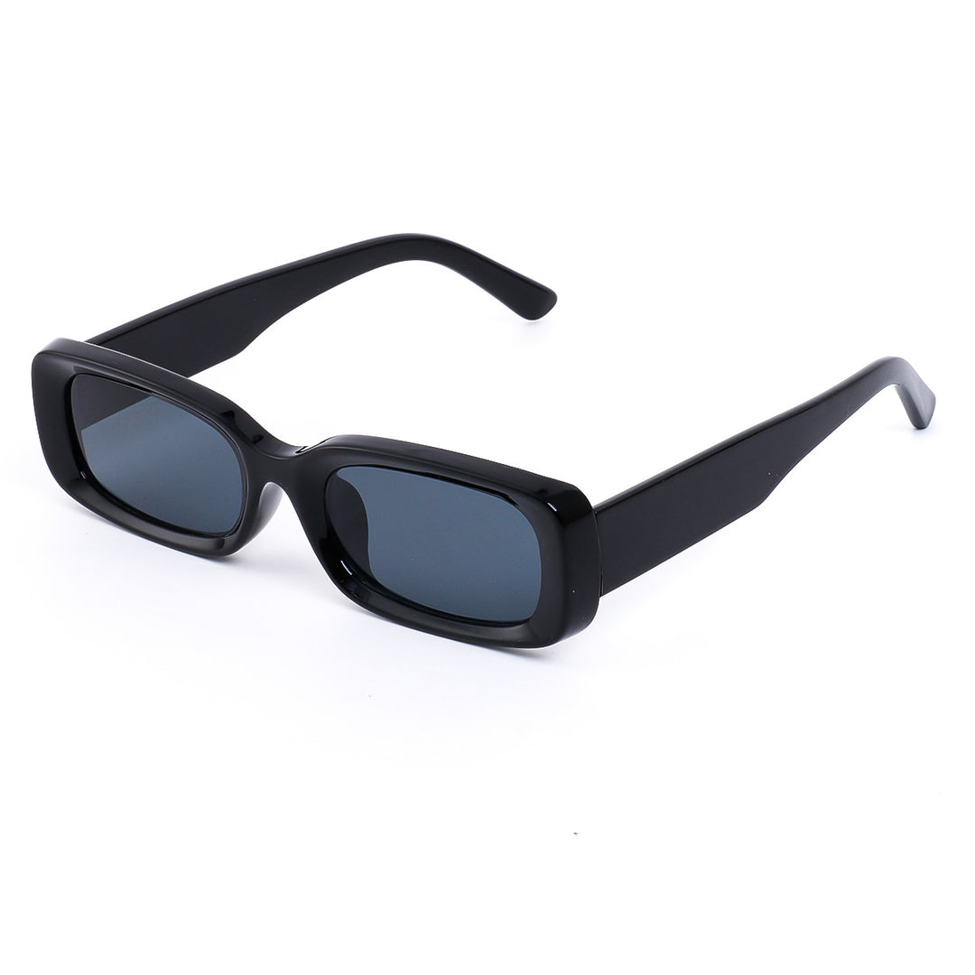 Dame moteriktig solbrille i retro-stil med bred ramme Luvikno