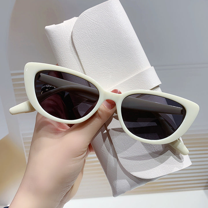 Dame Cat-Eye solbriller med elegant, rammefritt design Luvikno