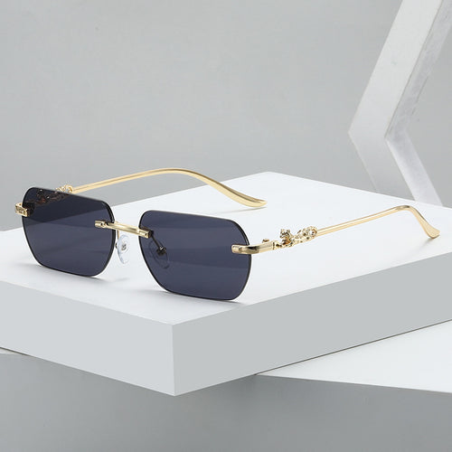 Damer elegant halvmellomrammebrille med dekorative detaljer Luvikno