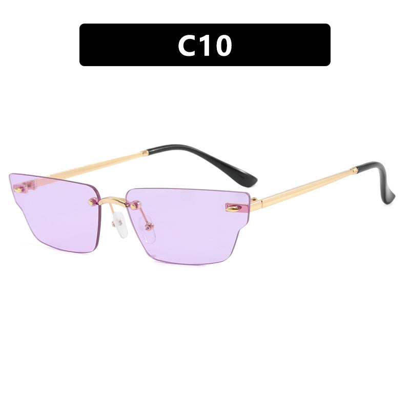 Dame geometrisk solbrille med filigranramme og transparente glass Luvikno