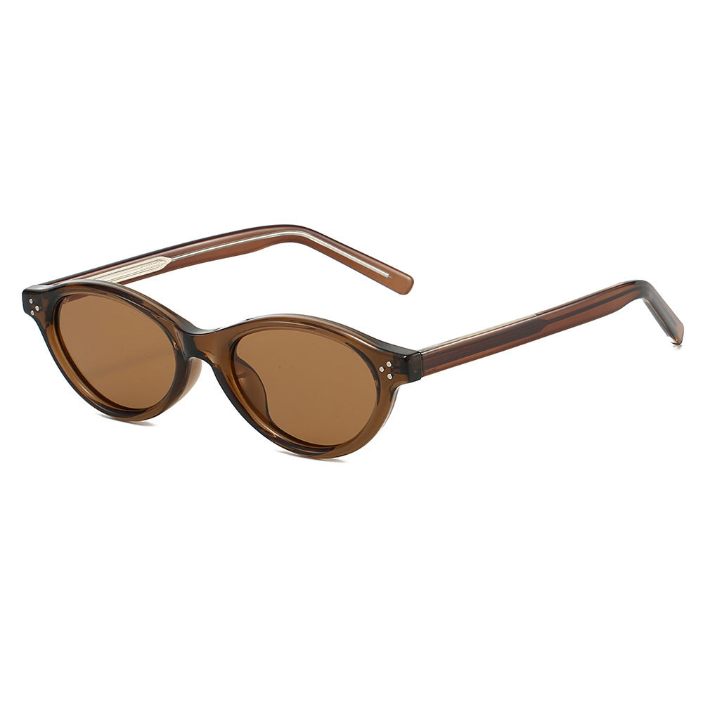 Dame Cat-Eye solbriller med elegant, transparent ramme og UV400-beskyttelse Luvikno