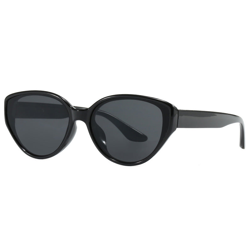 Dame Cat-Eye solbriller med moderne design Luvikno