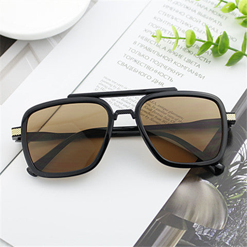 Damen moderne solbrille med kvadratisk ramme Luvikno