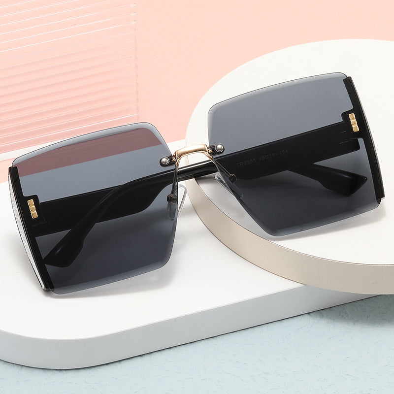 Dame Oversized Glamour Solbrille Luvikno