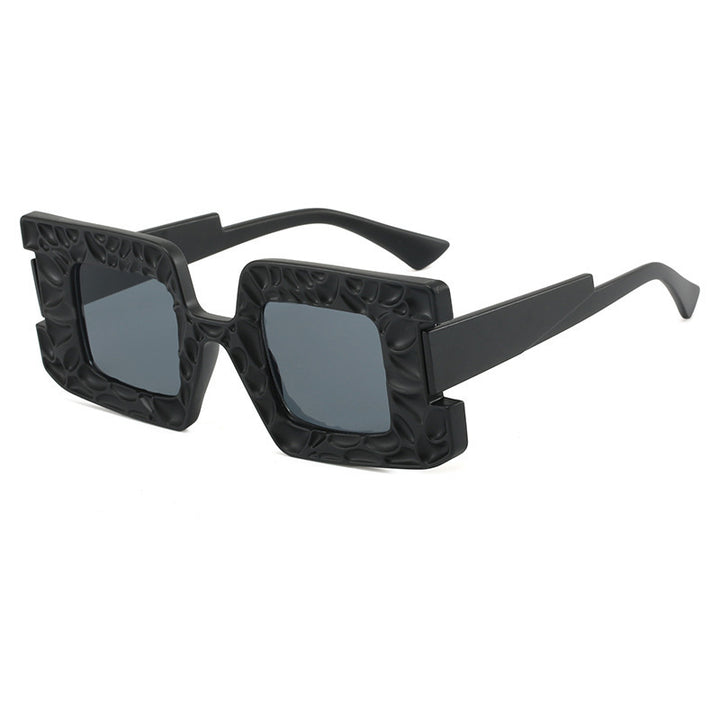 Damer iøyenfallende solbriller med strukturert ramme Luvikno