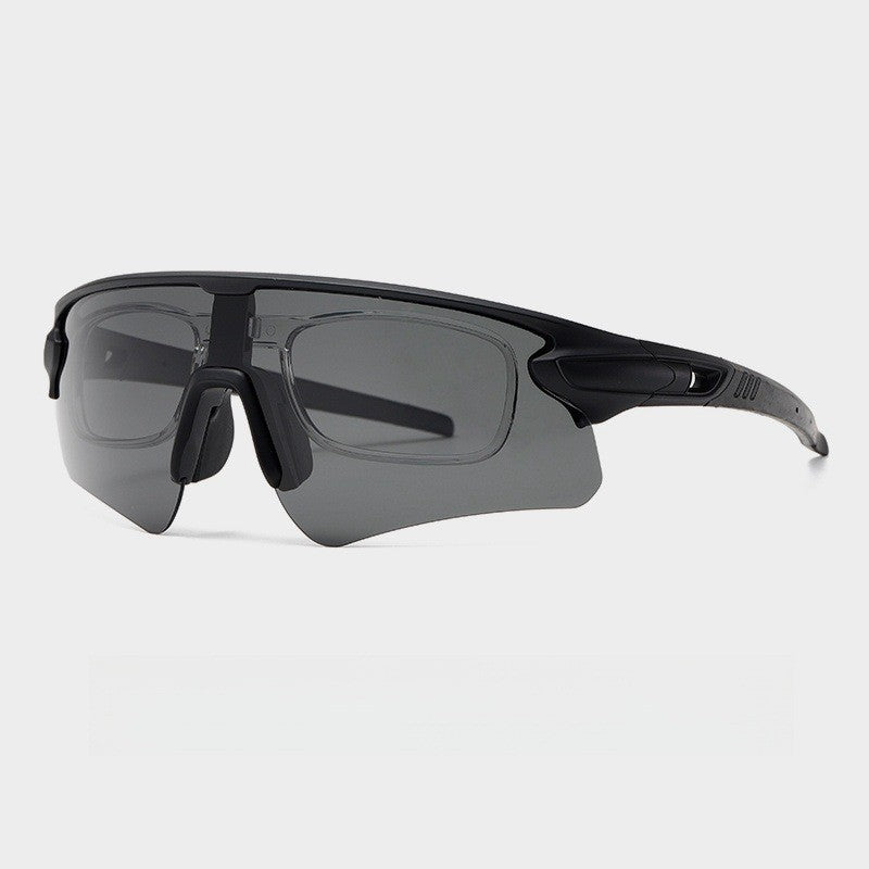Unisex Sportslig høytytende solbrille med aerodynamisk design og justerbart nesepad Luvikno
