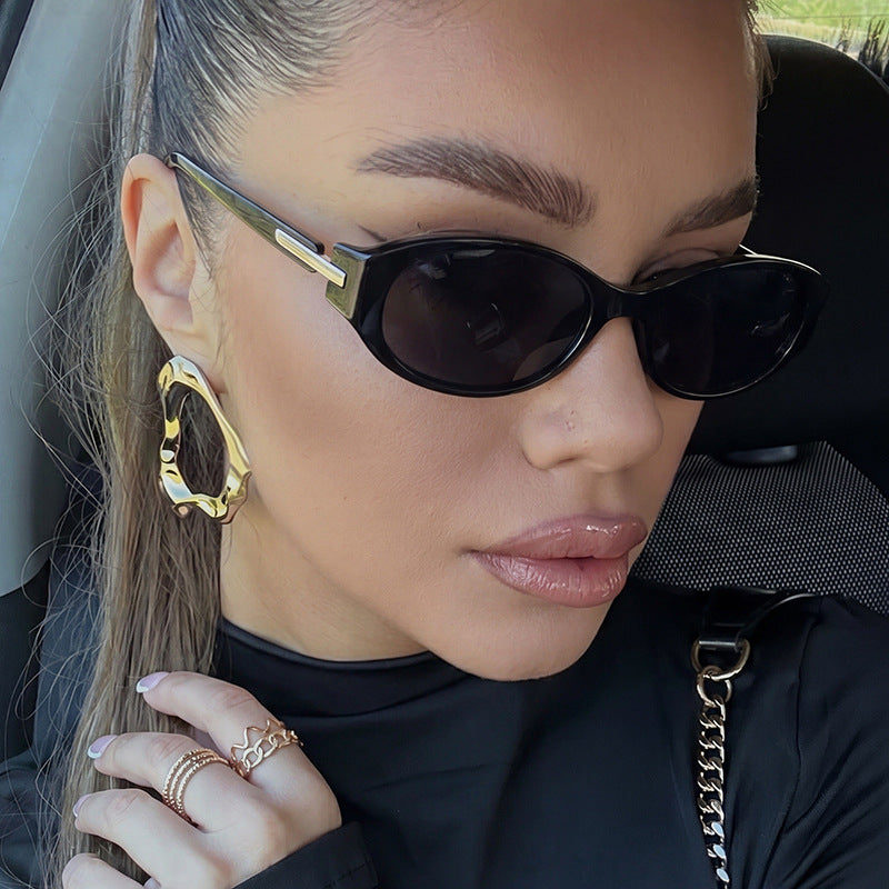 Damen cat-eye solbrille med robust ramme og polariserte linser Luvikno