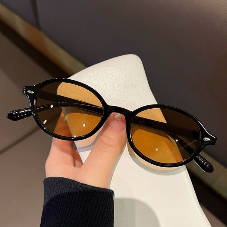 Dame modische solbrille i elegant ovaldesign Luvikno