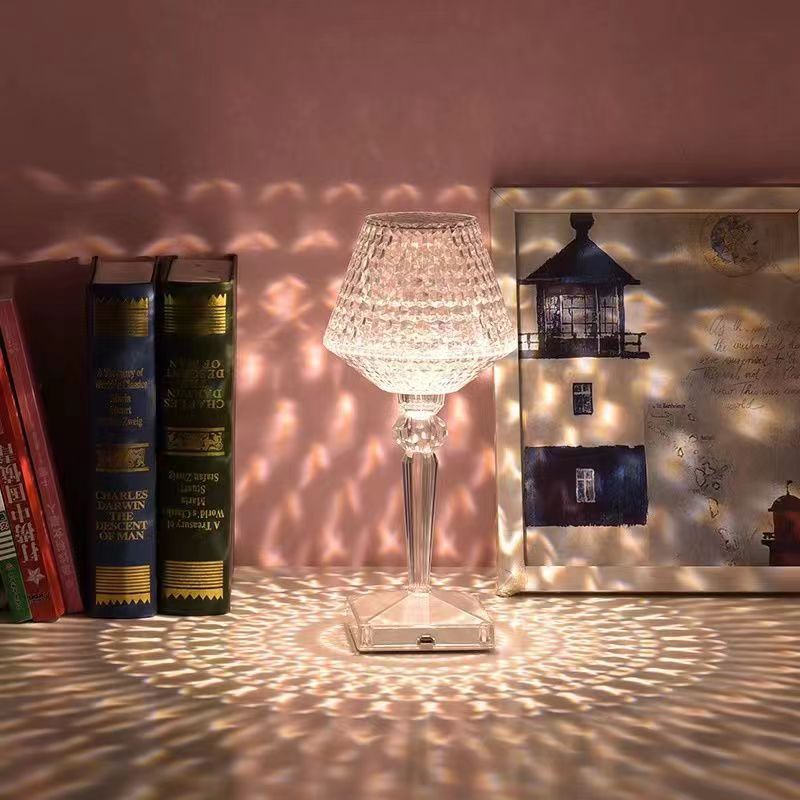 Liesbeth Crystal Lampe – Luksus Bordlampe med USB-ladefunksjon Luvikno