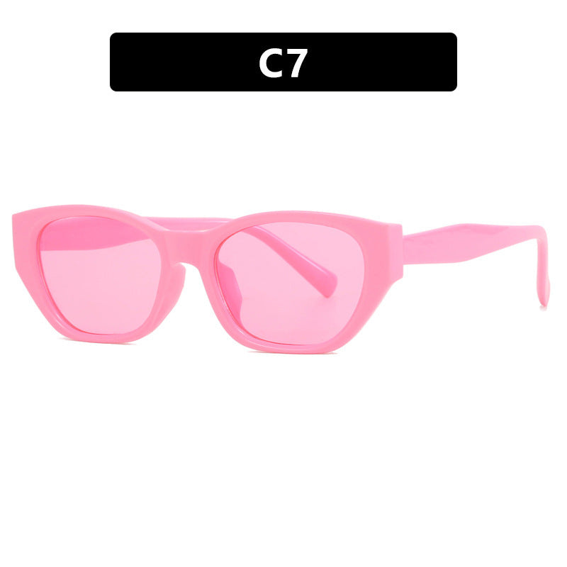Dame Cat-Eye solbriller med transparent, geometrisk ramme Luvikno