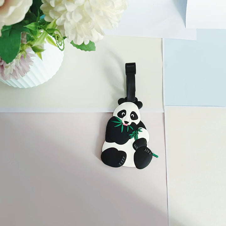 Unisex bagasjelapp i søtt pandadesign Luvikno