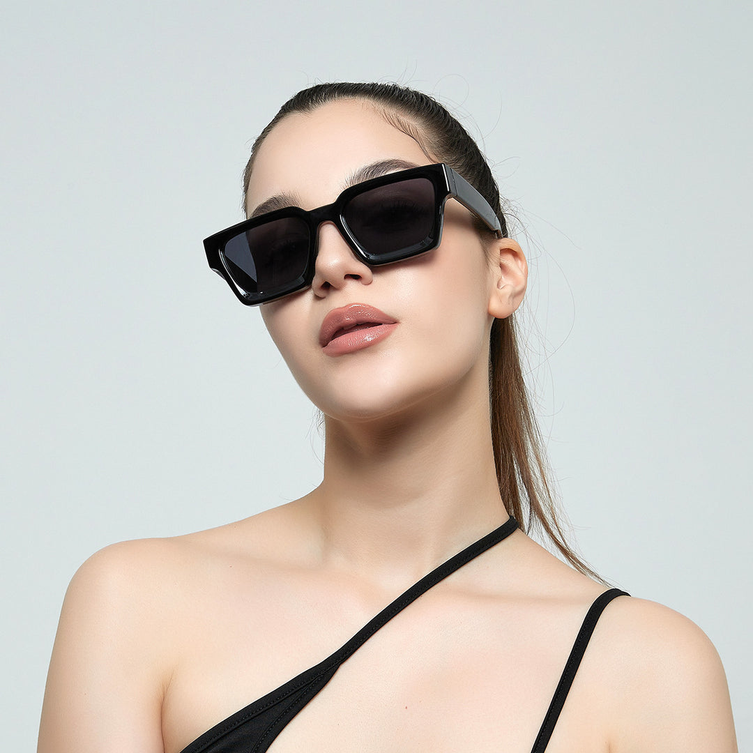 Dame fashion solbrille med klar ramme og gradient linser Luvikno