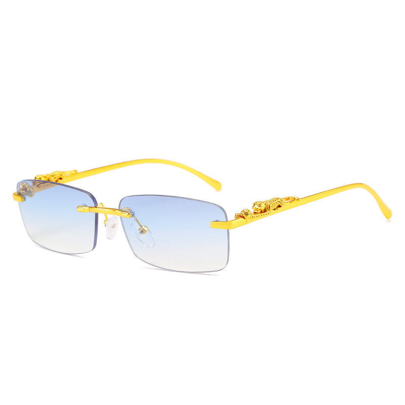 Dame moteriktig solbrille med kunstneriske utsmykninger Luvikno