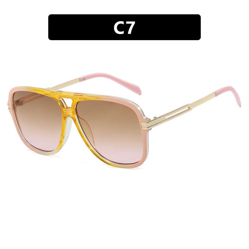 Dame oversized moteriktig solbrille med robust og elegant design Luvikno