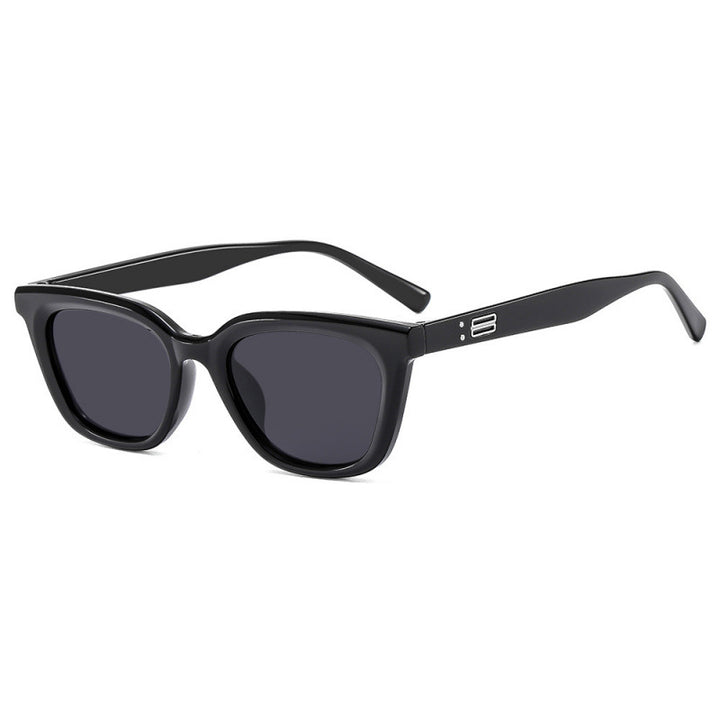 Dame Cat-Eye solbriller med moderne, lett bøyd ramme Luvikno