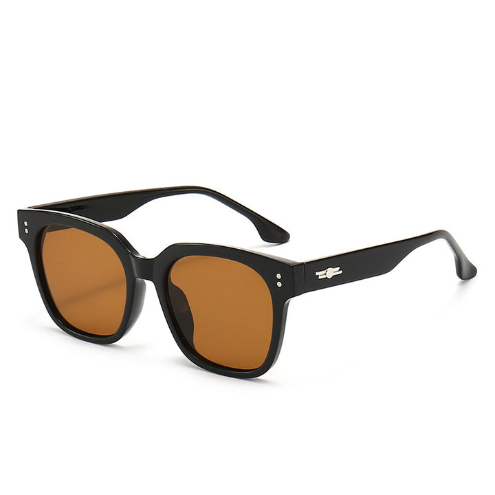 Dame firkantet solbrille med stilig ramme Luvikno