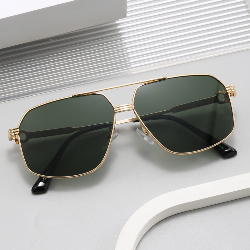 Dame stilige oversized solbriller med diamantformet ramme Luvikno