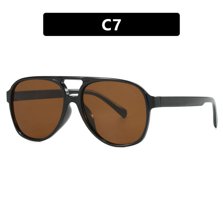 Damer oversized solbrille i sporty-elegant design Luvikno