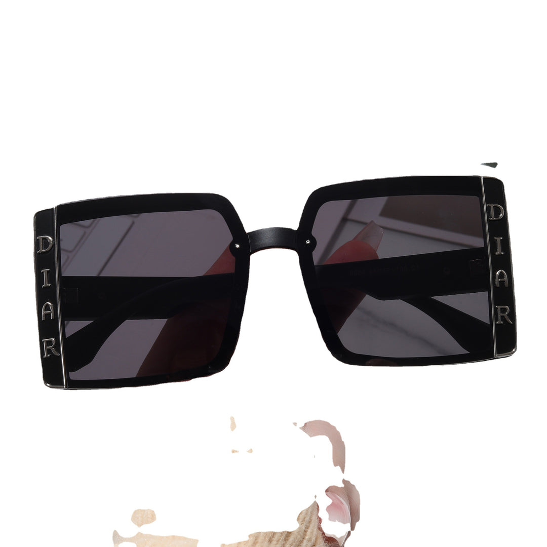 Dame solbrille i moderne kvadratisk design Luvikno