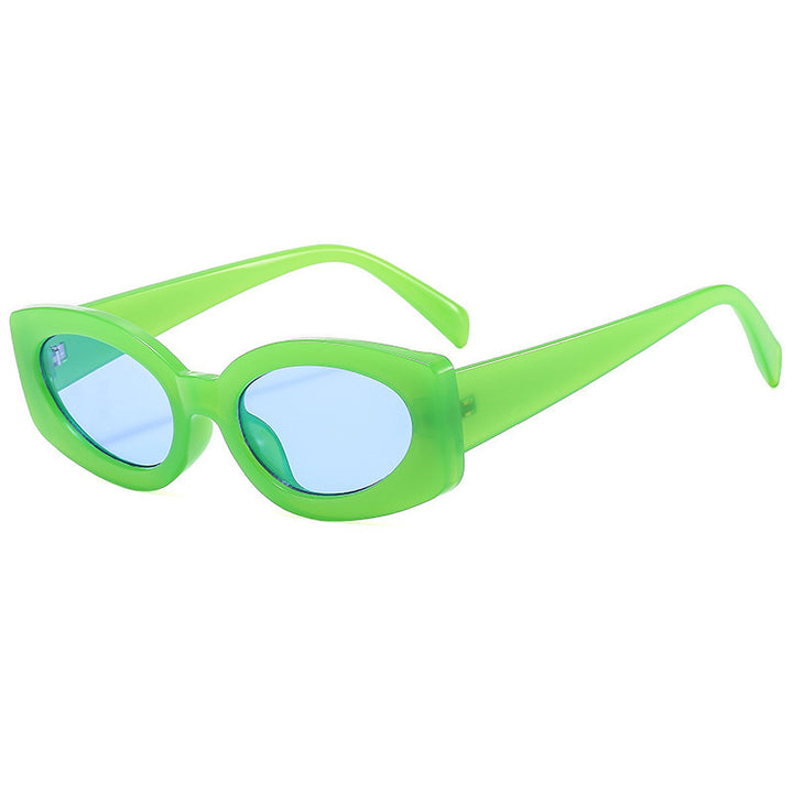 Dame moteriktig solbrille med unikt, bølget ramme Luvikno