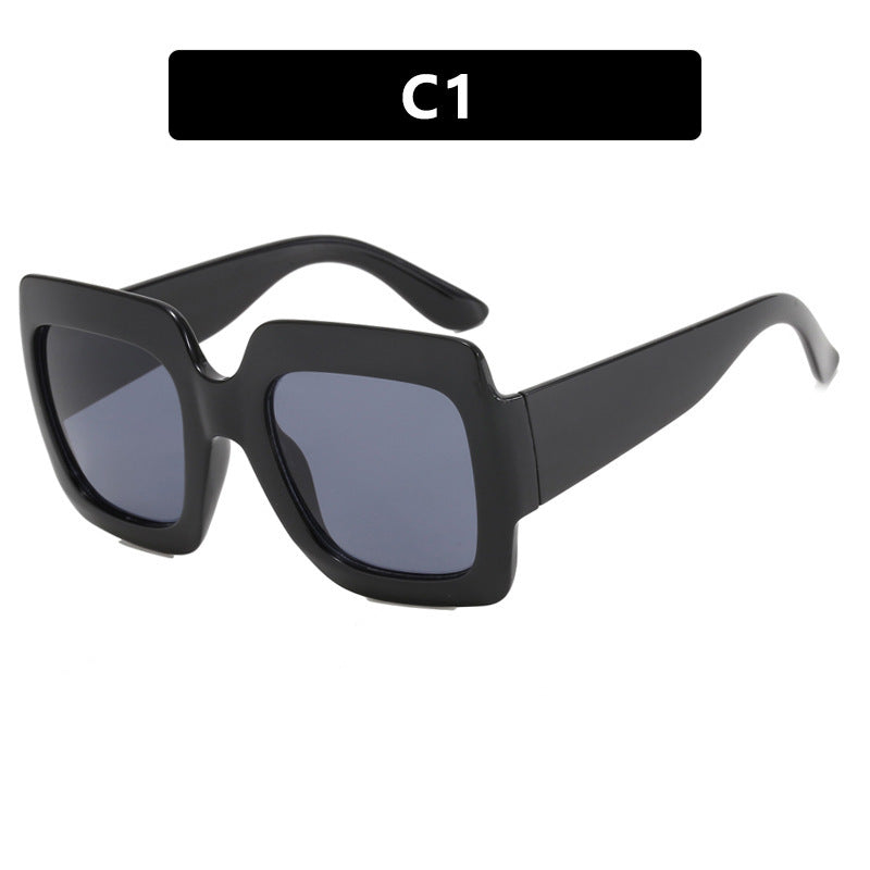 Dame oversized kvadratisk solbrille med markant skjoldpatt-design Luvikno