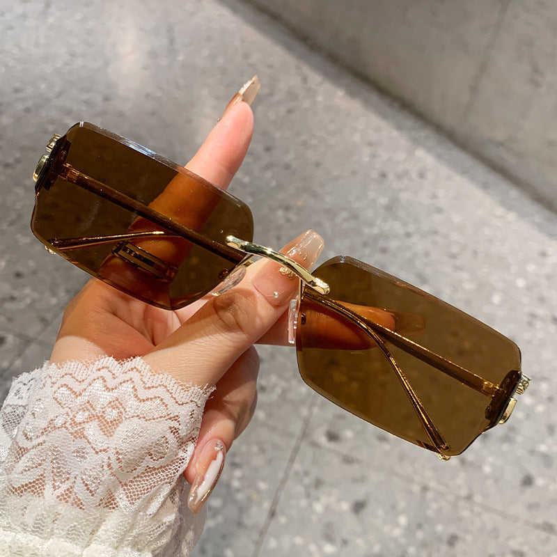 Dame oversized solbrille med høykvalitets metallramme og polariserte linser Luvikno