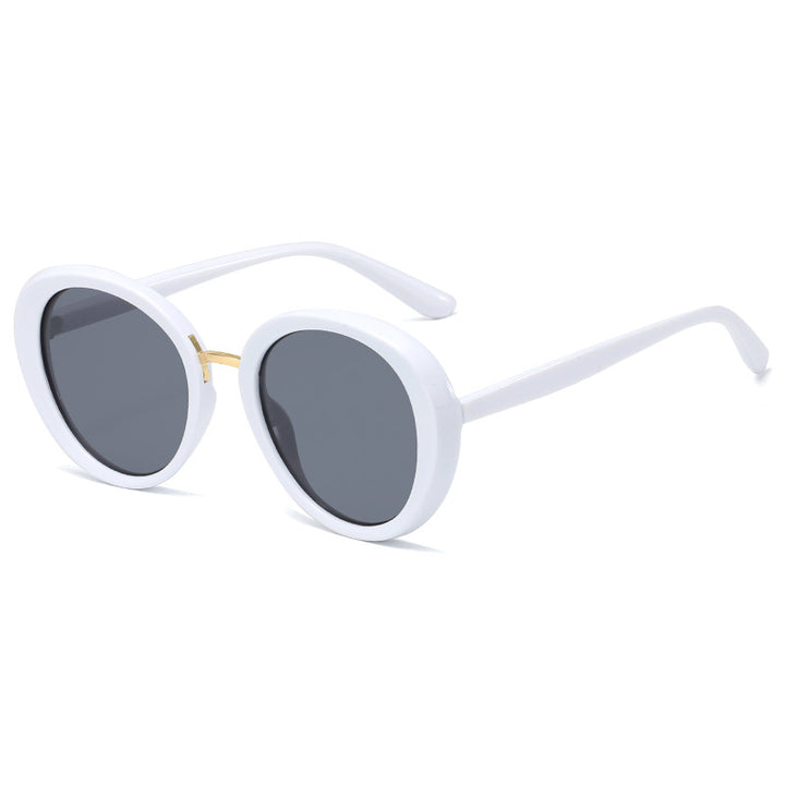 Dame vintage solbrille i elegant skjolddesign Luvikno