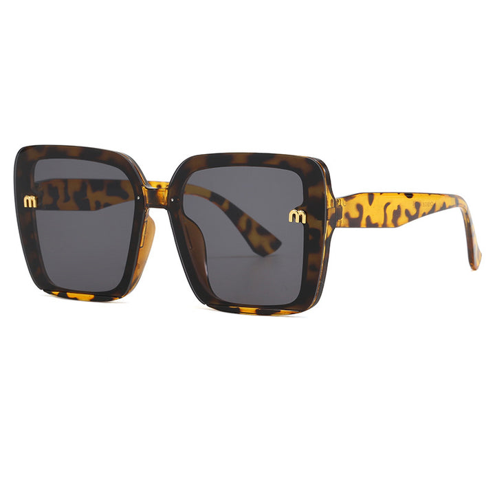 Dame oversized kvadratisk solbrille med elegant ramme Luvikno