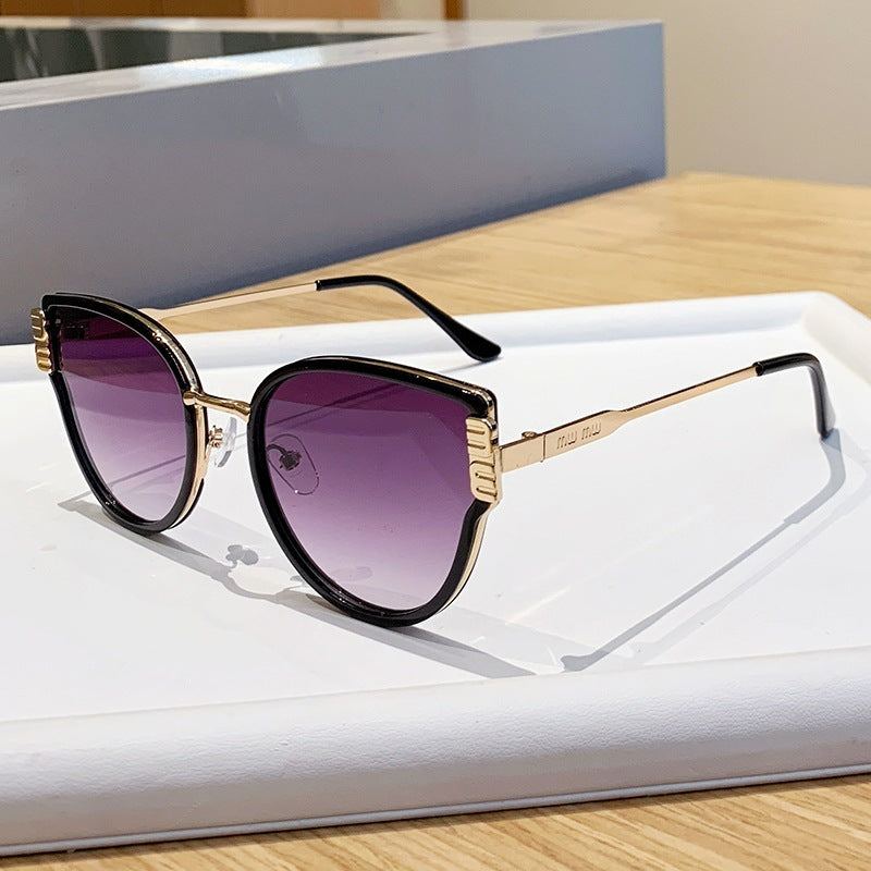 Damer Cat-Eye solbriller med elegante fremhevede linser Luvikno