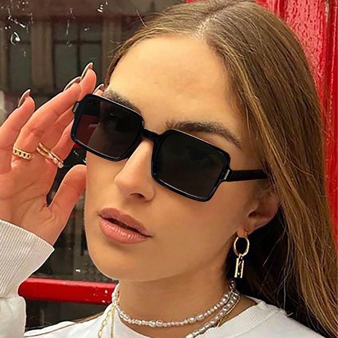 Dame kvadratisk solbrille i elegant leopardmønster Luvikno