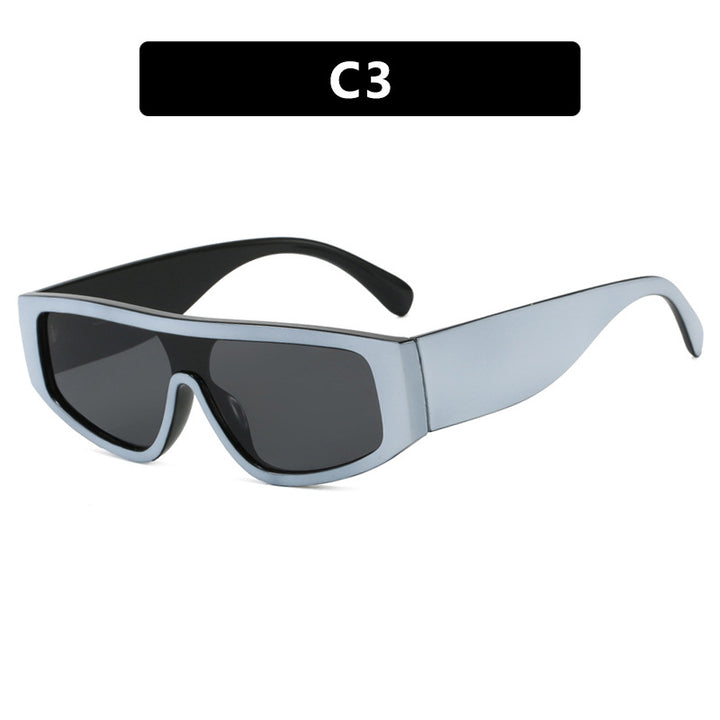Damen moteriktig sports solbrille med innovativt design og bred ramme Luvikno