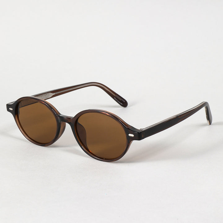 Dame moteriktig solbrille i oval design med stilige detaljer Luvikno