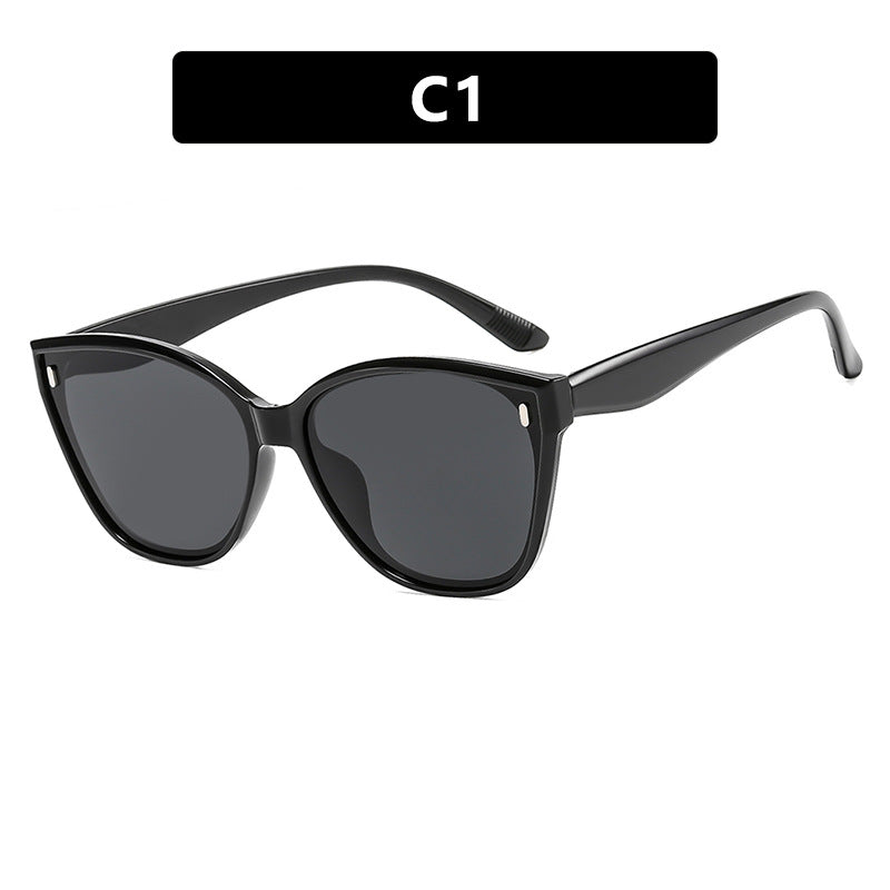 Dame Cat-Eye solbriller med beskyttende UV-filter og stilfull ramme Luvikno