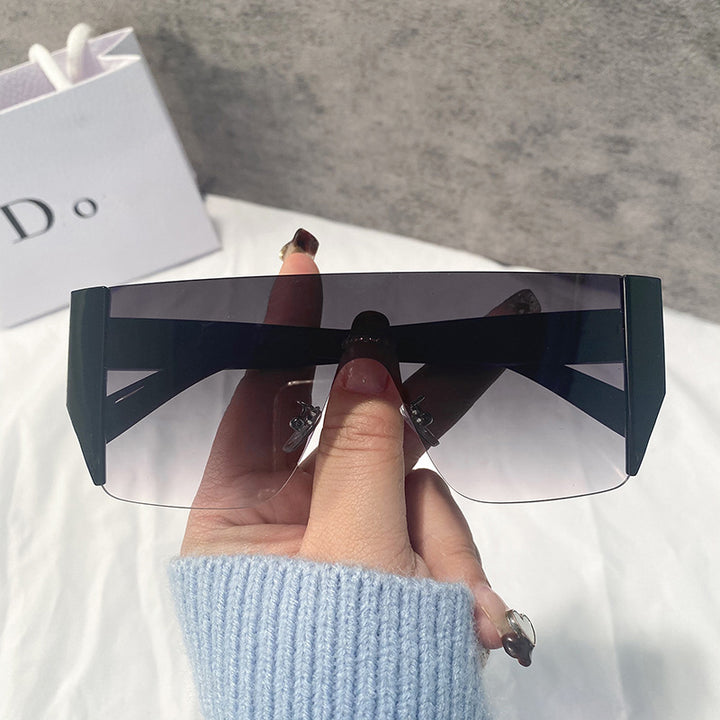 Dame Sporty Shield Solbrille Luvikno